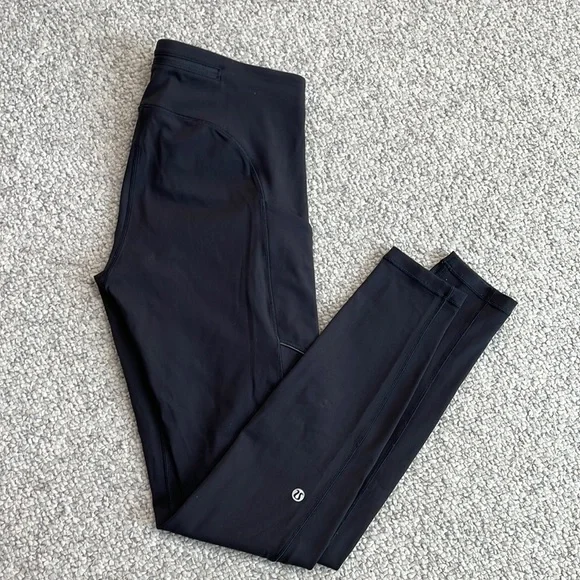 Lululemon time to sweat tight size 6 black 28” - Picture 4 of 6